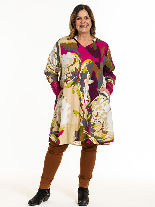 CLARA - Plus Size Pants fra Gozzip