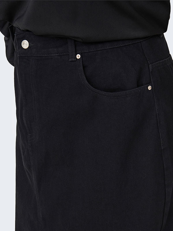 CARNELIA - Plus Size Skirt fra Only Carmakoma