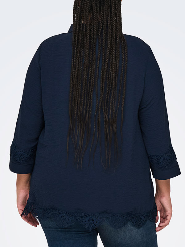 CARMETTA - Plus Size Shirt fra Only Carmakoma
