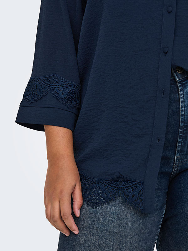 CARMETTA - Plus Size Shirt fra Only Carmakoma