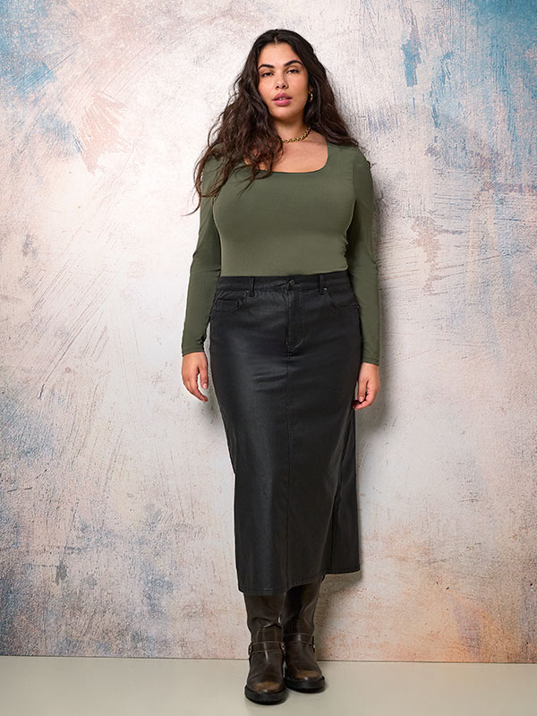 CARAUGUSTA - Plus Size Skirt fra Only Carmakoma