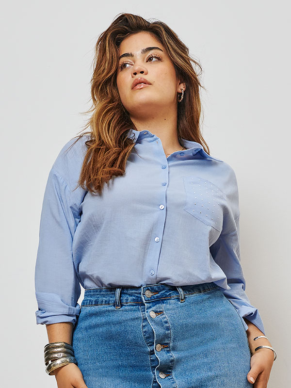 CARNEW - Plus Size Shirt fra Only Carmakoma