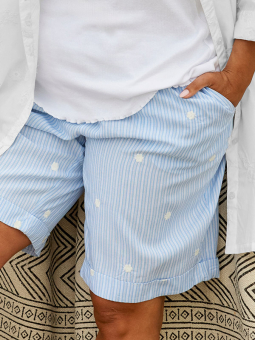GERA - Plus Size Shorts from Zhenzi