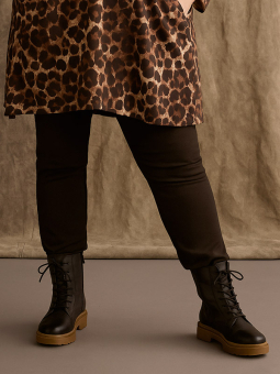 ZH-GROOVE - Plus Size Pants from Zhenzi