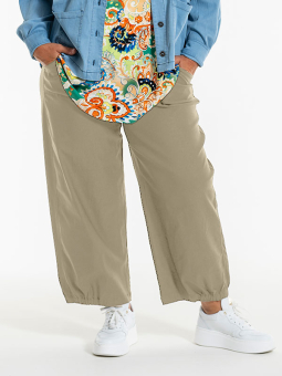 CLARA - Plus Size Pants from Gozzip