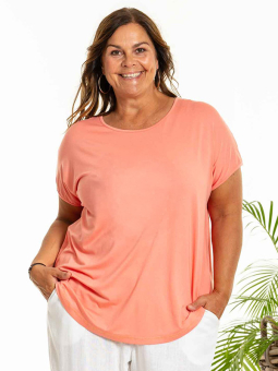 GITTE - Plus Size T-shirt from Gozzip