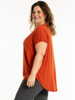 GITTE - Plus Size T-shirt from Gozzip