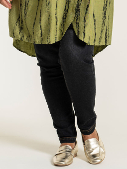 MAYA - Plus Size Jeans from Gozzip