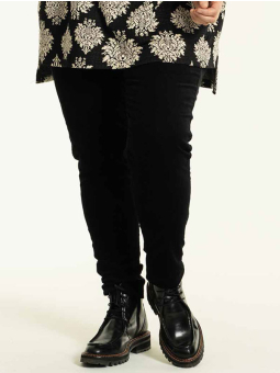 CLARA - Plus Size Pants from Gozzip