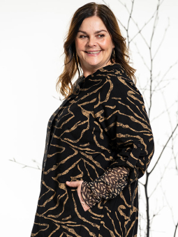 MONNA - Plus Size Tunic from Gozzip