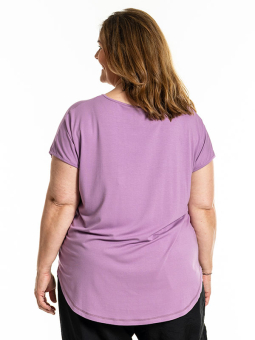 GITTE - Plus Size T-shirt from Gozzip