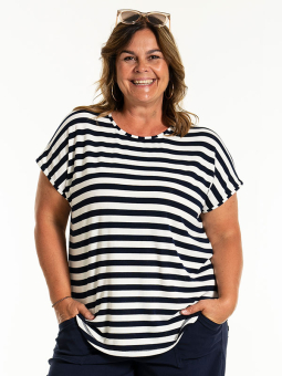 GITTE - Plus Size T-shirt from Gozzip