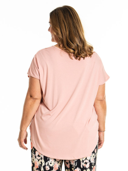 GITTE - Plus Size T-shirt from Gozzip