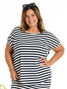 GITTE - Plus Size T-shirt from Gozzip