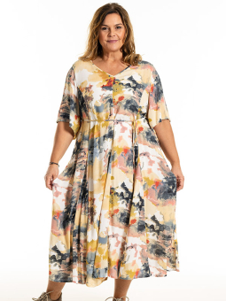 MAJA - Plus Size Dress from Gozzip