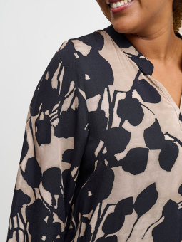 VIBE - Plus Size Tunic from Pont Neuf