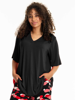 LYKKE - Plus Size T-shirt from Studio