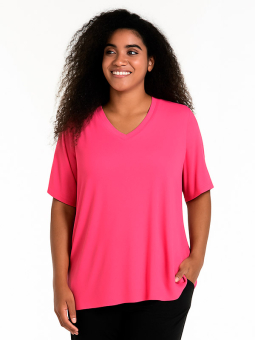 LYKKE - Plus Size T-shirt from Studio