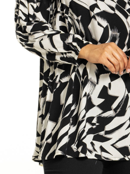 YVONNE - Plus Size Tunic from Studio