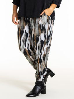 CHRISTINE - Plus Size Pants from Studio