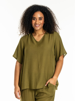MARNA - Plus Size T-shirt from Studio