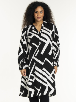 GUNDA - Plus Size Dress from Studio