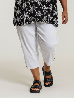 CLARA  - Plus Size Pants from Gozzip
