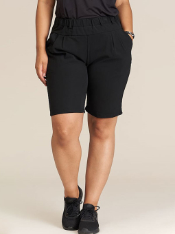 SALLY - Plus Size Shorts from Studio